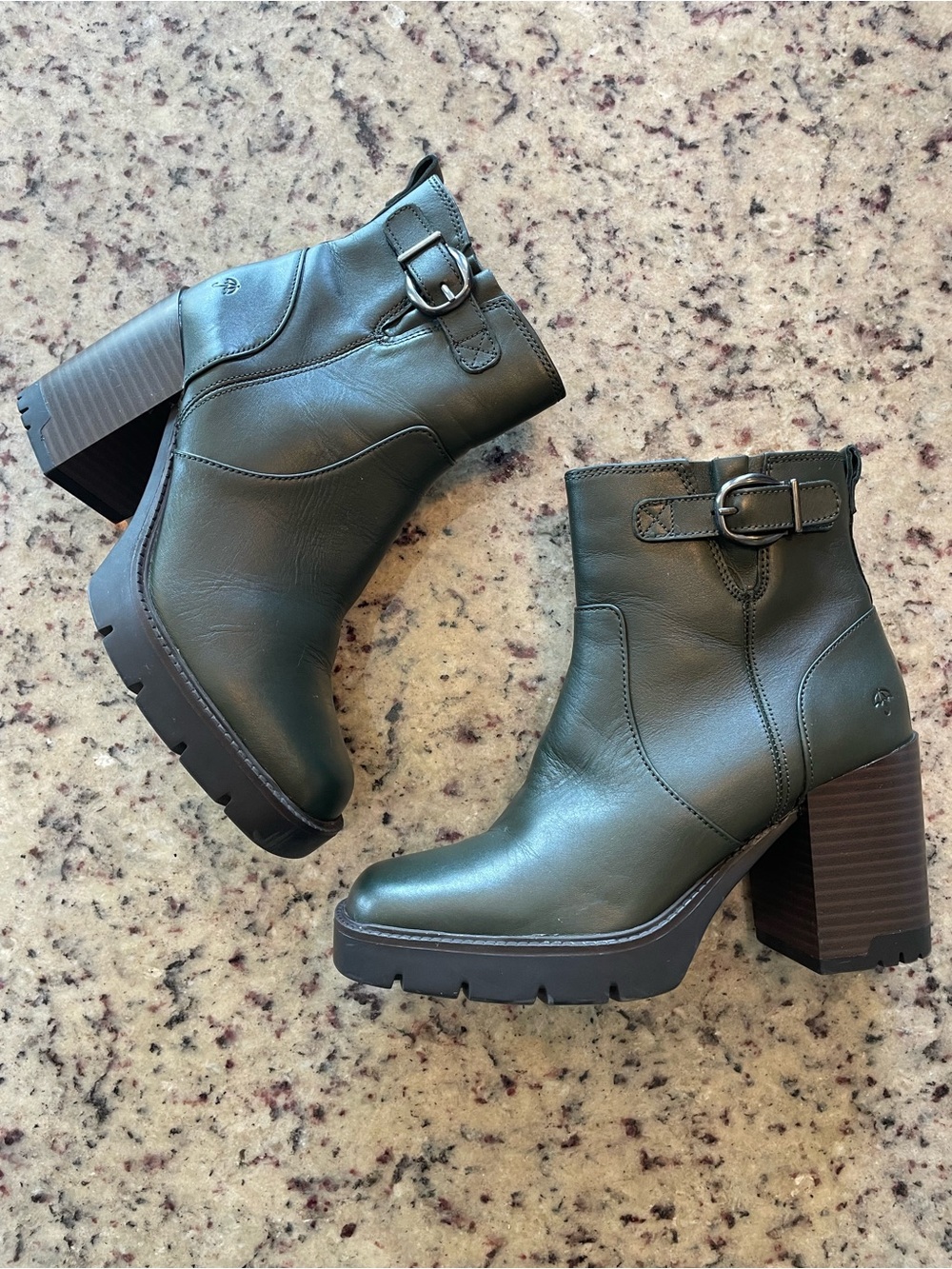 Naturalizer “Wilde” Water-Resistant Booties in green leather 7